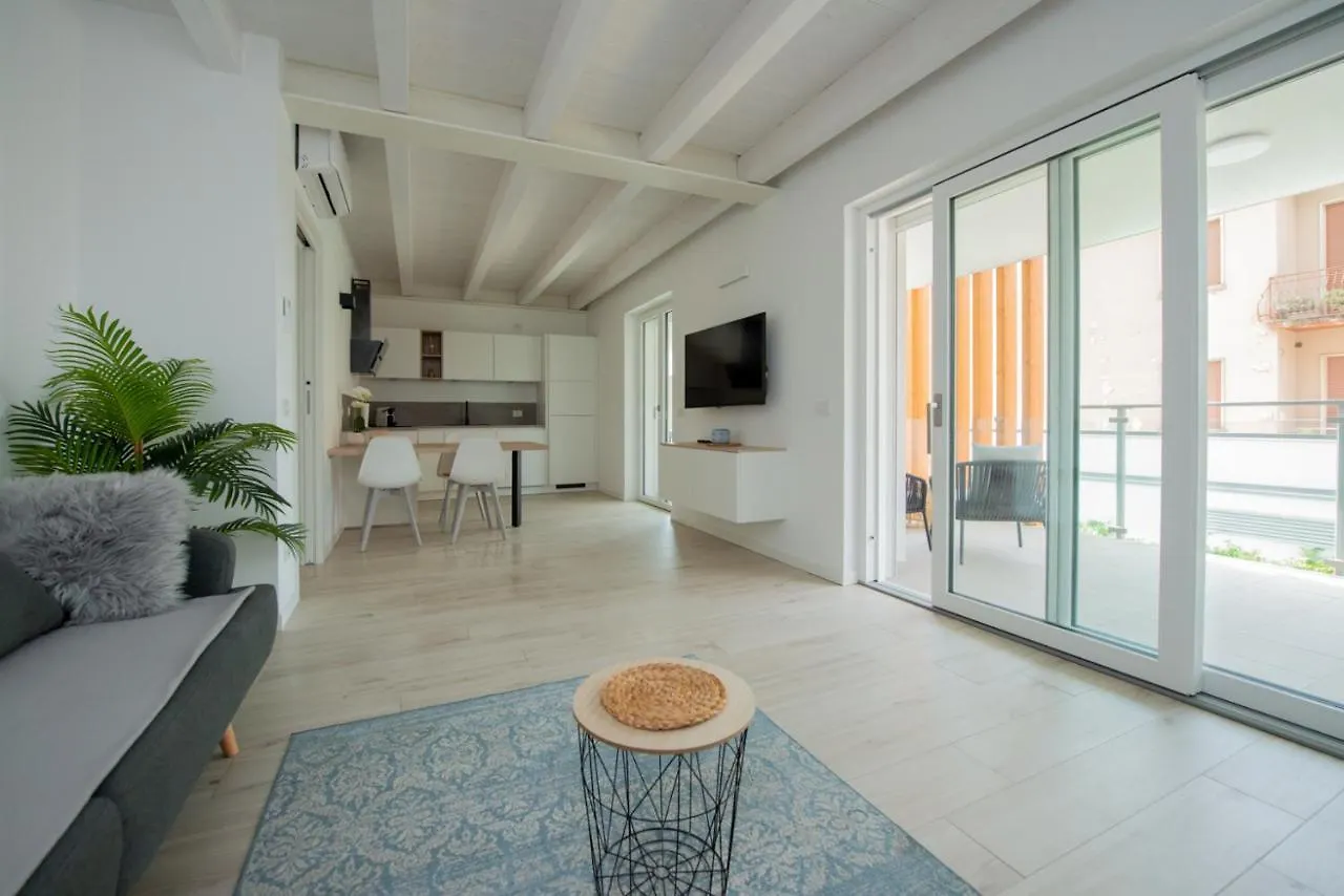 Lake Dream Apartment With Pool In Bardolino
