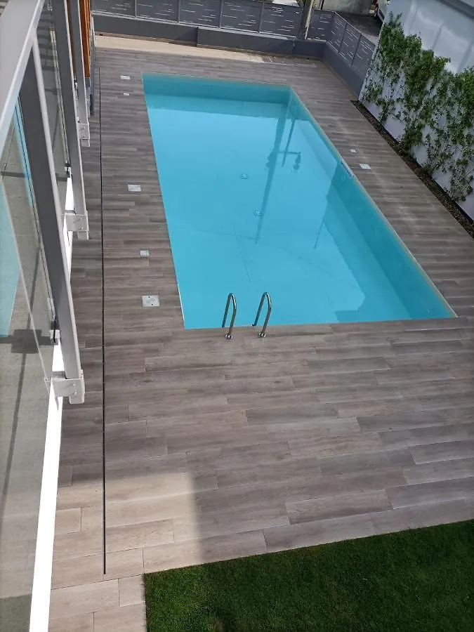 Lake Dream Apartment With Pool In باردولينو